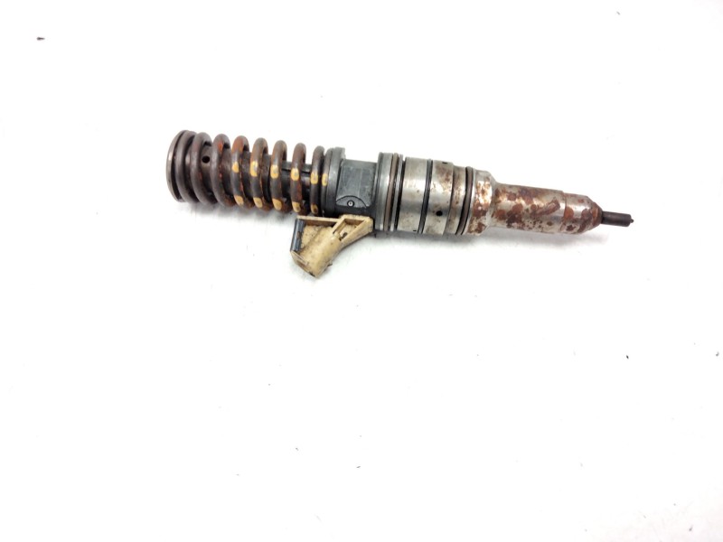 Recambio de inyector para iveco eurocargo 150 e 18 referencia OEM IAM   