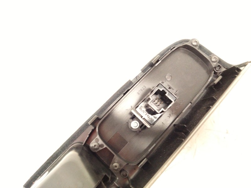 Recambio de mando elevalunas delantero derecho para volvo c30 (533) 1.6 d referencia OEM IAM   