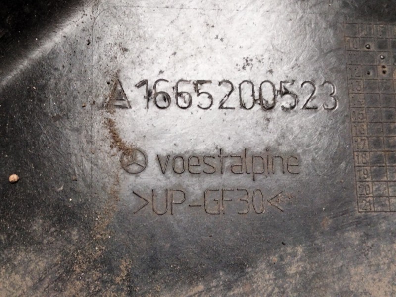 Recambio de cubrecarter para bmw 3 touring (f31) 318 d referencia OEM IAM A1665200523  