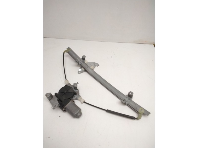 Recambio de elevalunas delantero izquierdo para nissan almera tino (v10) 2.2 dci referencia OEM IAM 400699  