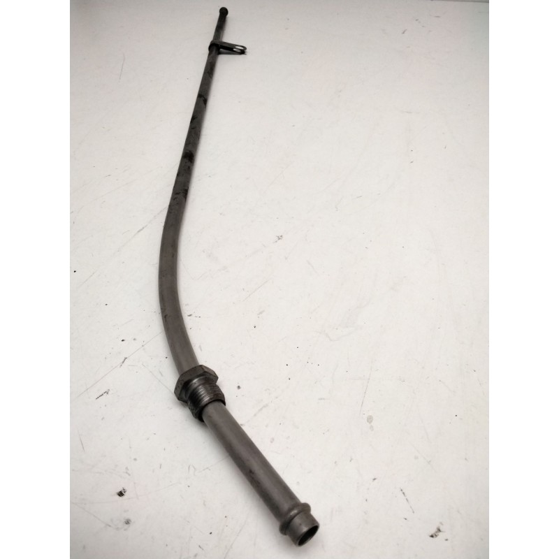 Recambio de tubo para nissan patrol iii/1 hardtop (k160) 2.8 d referencia OEM IAM 990362  TUBO GUIA VARILLA ACEITE