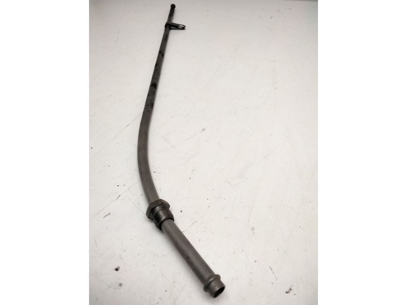 Recambio de tubo para nissan patrol iii/1 hardtop (k160) 2.8 d referencia OEM IAM 990362  TUBO GUIA VARILLA ACEITE