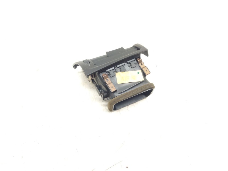 Recambio de aireador izquierdo para bmw x3 (f25) xdrive 20 d referencia OEM IAM 17238711  