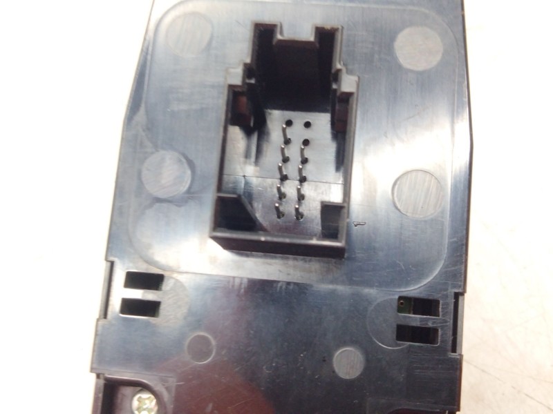 Recambio de mando elevalunas delantero izquierdo para bmw x3 (f25) xdrive 20 d referencia OEM IAM   