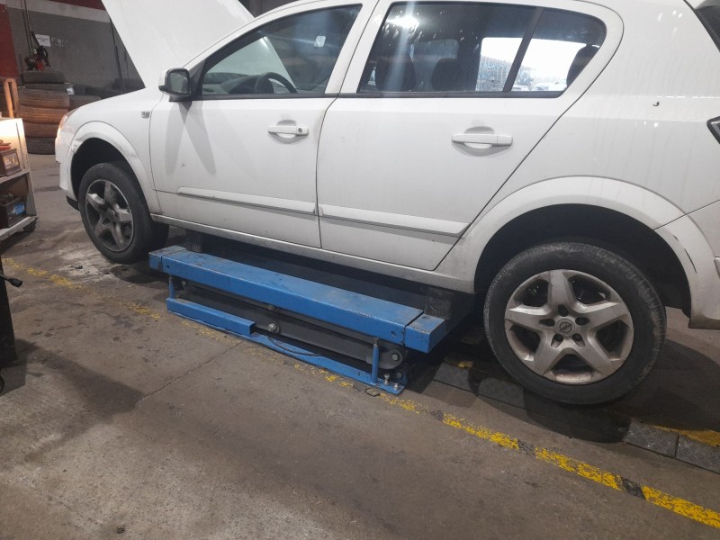 opel astra h (a04) del año 2007