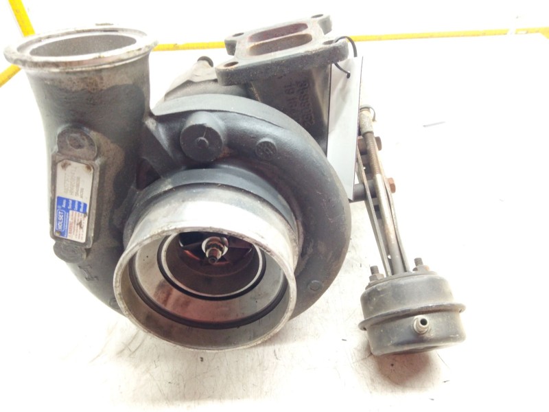 Recambio de turbocompresor para iveco eurocargo 180 e 30 referencia OEM IAM HX38G  