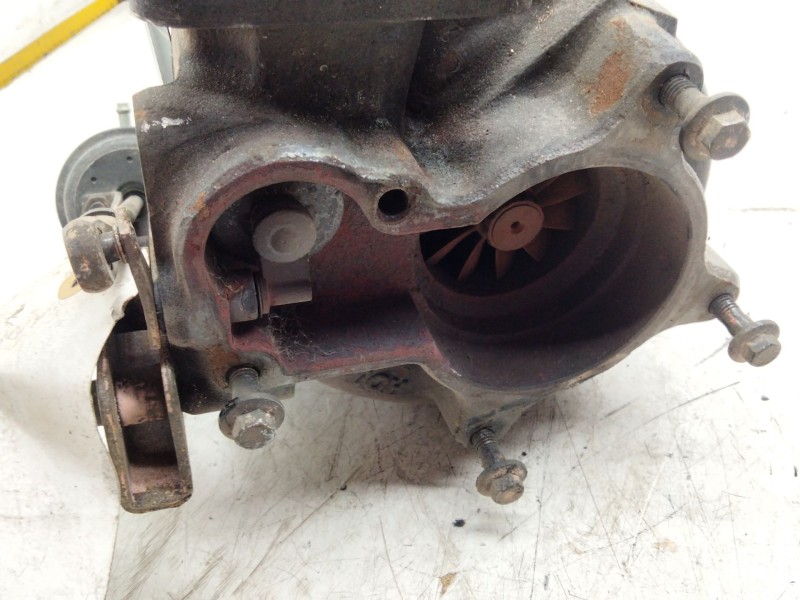 Recambio de turbocompresor para iveco eurocargo 180 e 30 referencia OEM IAM HX38G  