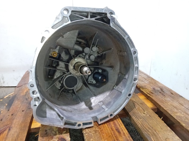 Recambio de caja cambios para bmw 3 touring (f31) 318 d referencia OEM IAM GS617DG  