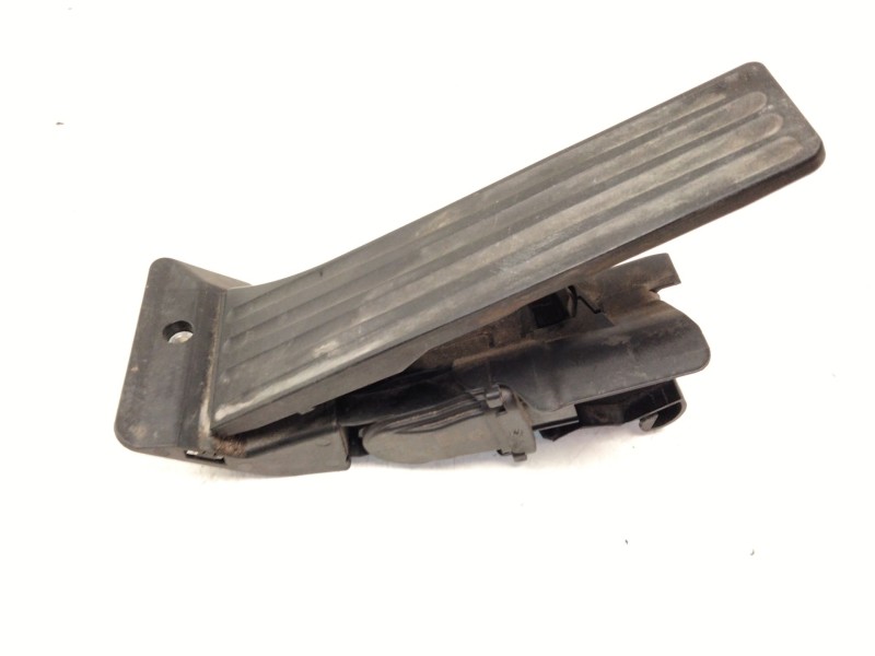 Recambio de pedal acelerador para bmw 3 touring (f31) 318 d referencia OEM IAM 6853176  