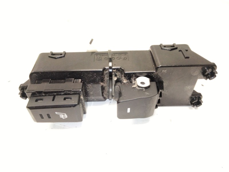 Recambio de mando elevalunas trasero izquierdo para hyundai tucson (tl, tle) 2.0 crdi referencia OEM IAM 93580D3021  