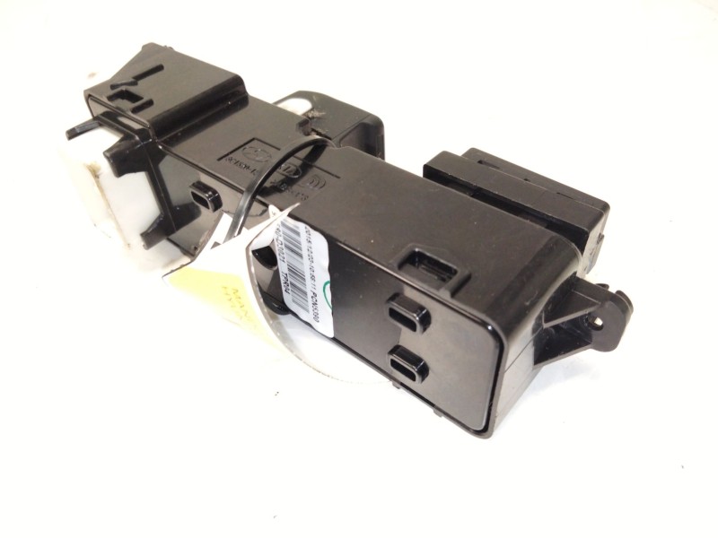 Recambio de mando elevalunas trasero izquierdo para hyundai tucson (tl, tle) 2.0 crdi referencia OEM IAM 93580D3021  