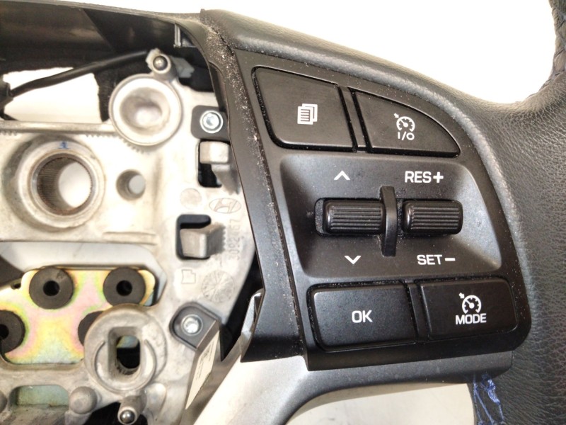 Recambio de volante para hyundai tucson (tl, tle) 2.0 crdi referencia OEM IAM   