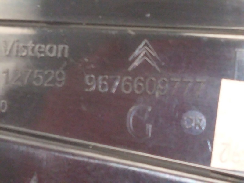 Recambio de aireador izquierdo para citroën c4 ii (nc_) 1.6 hdi 110 referencia OEM IAM 9686609777  