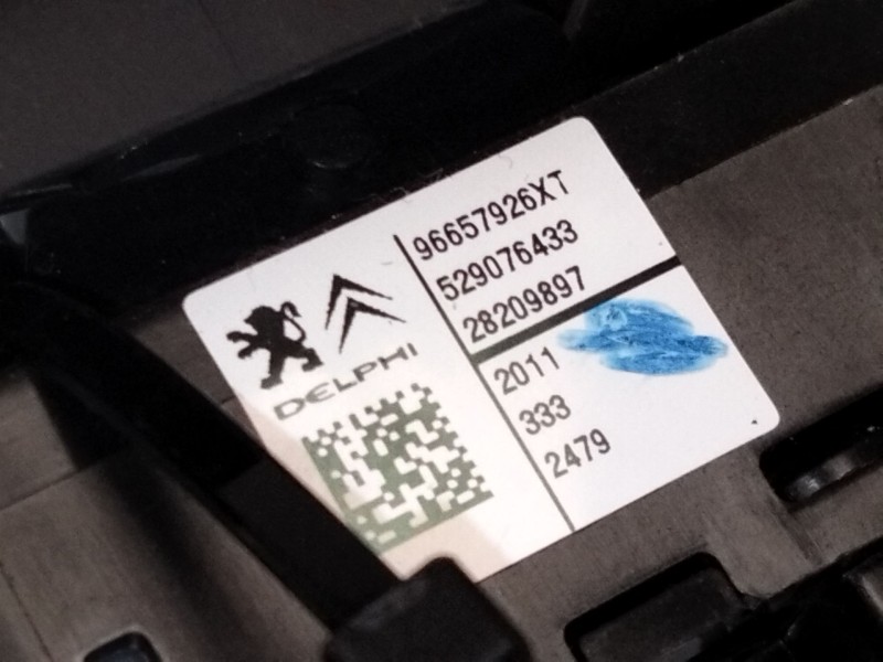 Recambio de mando elevalunas trasero izquierdo para citroën c4 ii (nc_) 1.6 hdi 110 referencia OEM IAM 96657926XT  