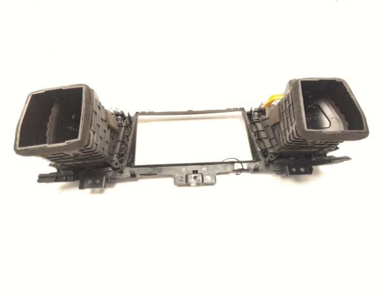Recambio de aireador central para hyundai tucson (tl, tle) 2.0 crdi referencia OEM IAM 97420D7000 97410D7000 