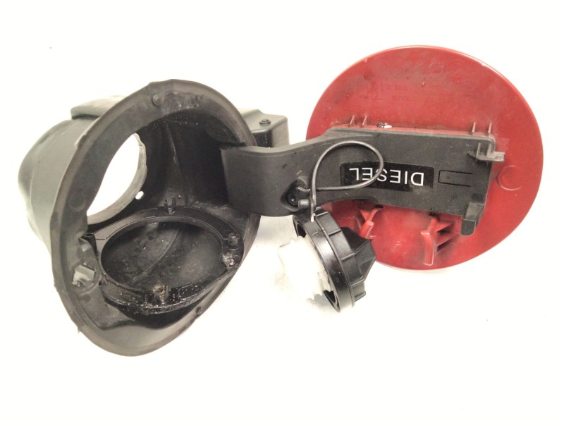 Recambio de tapa exterior combustible para hyundai tucson (tl, tle) 2.0 crdi referencia OEM IAM 69513D7000  