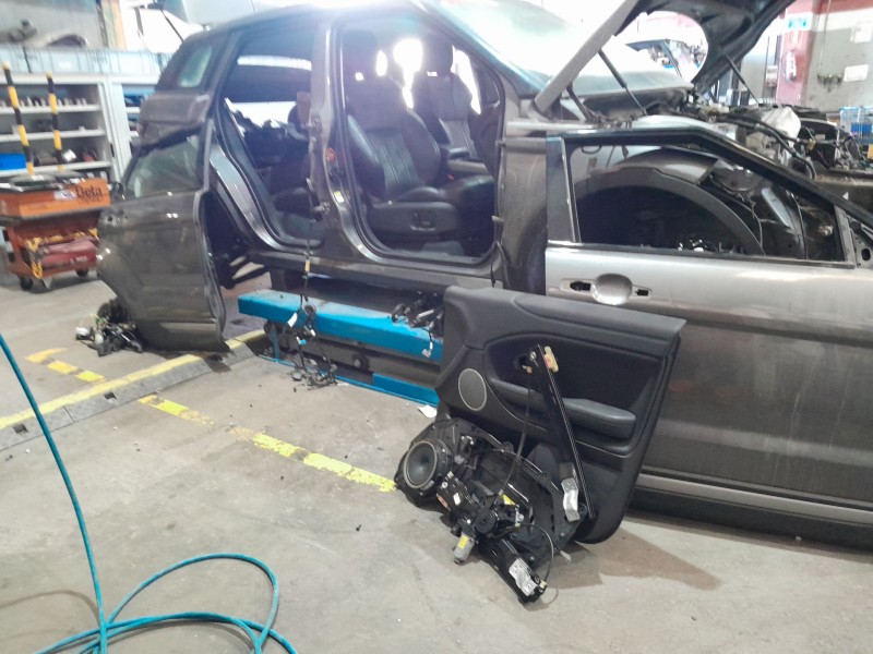 land rover evoque del año 2011