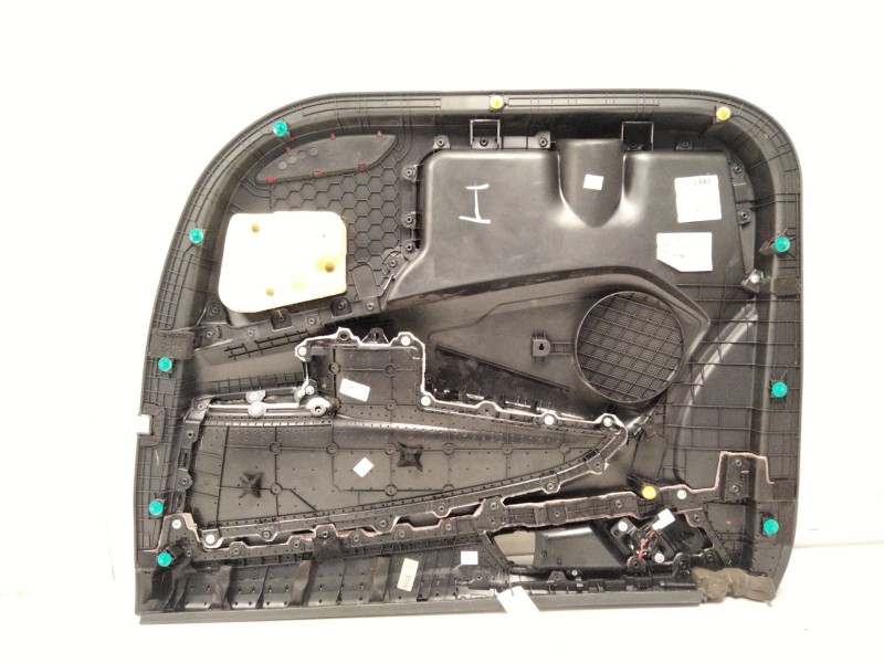 Recambio de guarnecido puerta delantera izquierda para hyundai tucson (tl, tle) 2.0 crdi referencia OEM IAM 82301D7200  