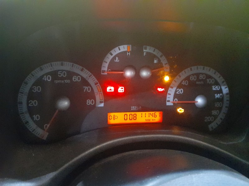 fiat punto (188_) del año 2001