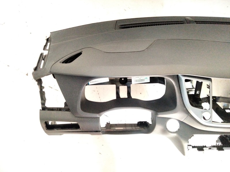 Recambio de salpicadero para hyundai tucson (tl, tle) 2.0 crdi referencia OEM IAM 84711D7000  