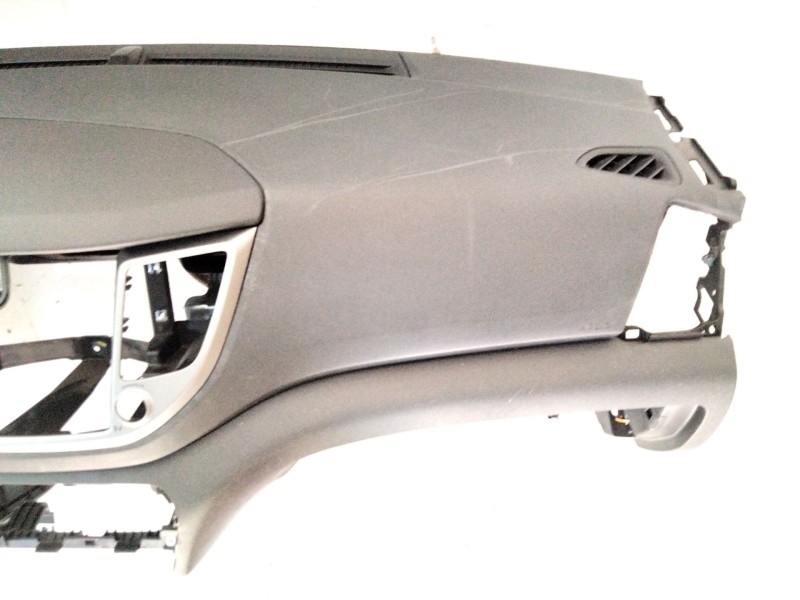 Recambio de salpicadero para hyundai tucson (tl, tle) 2.0 crdi referencia OEM IAM 84711D7000  