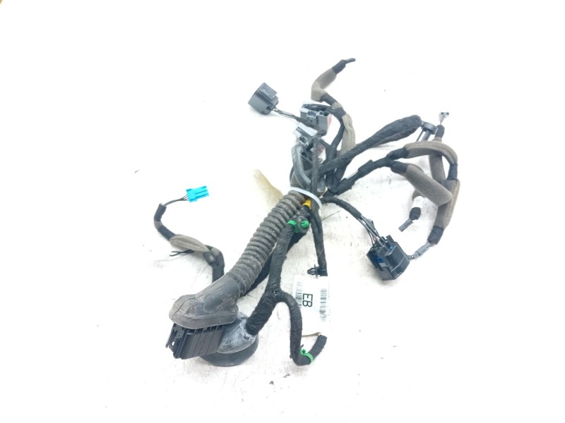 Recambio de instalacion puerta trasera derecha para land rover evoque 2.0 td4 cat referencia OEM IAM   