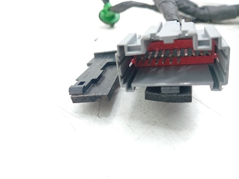 Recambio de instalacion puerta delantera izquierda para land rover evoque 2.0 td4 cat referencia OEM IAM JJ3214631  