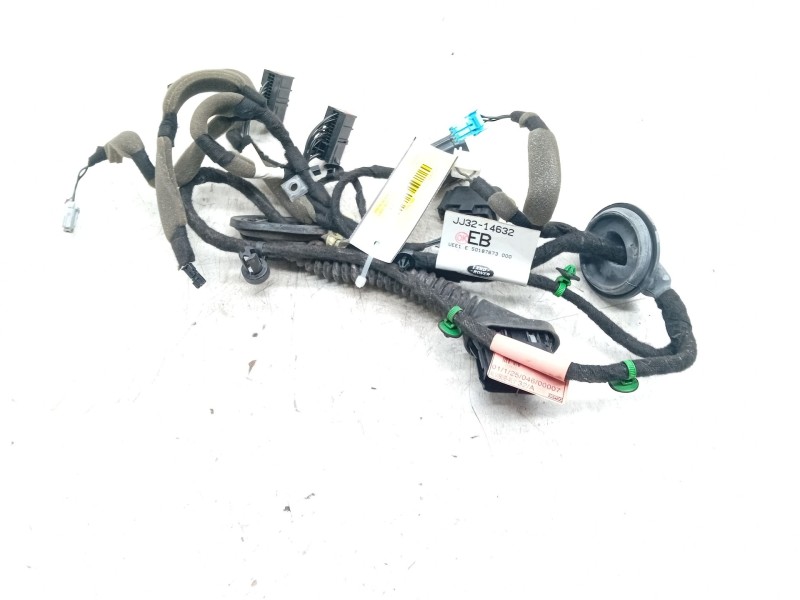 Recambio de instalacion puerta trasera izquierda para land rover evoque 2.0 td4 cat referencia OEM IAM JJ3214632  