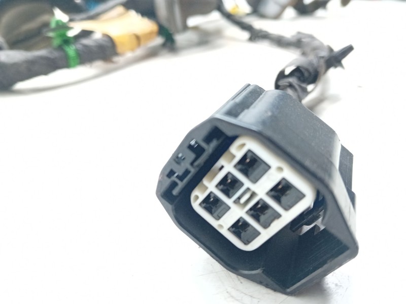 Recambio de instalacion electrica puerta delantera derecha para land rover evoque 2.0 td4 cat referencia OEM IAM JJ3214630  