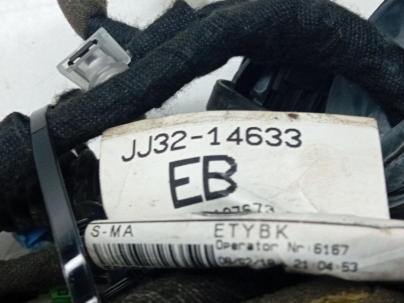 Recambio de instalacion puerta trasera derecha para land rover evoque 2.0 td4 cat referencia OEM IAM JJ3214633  