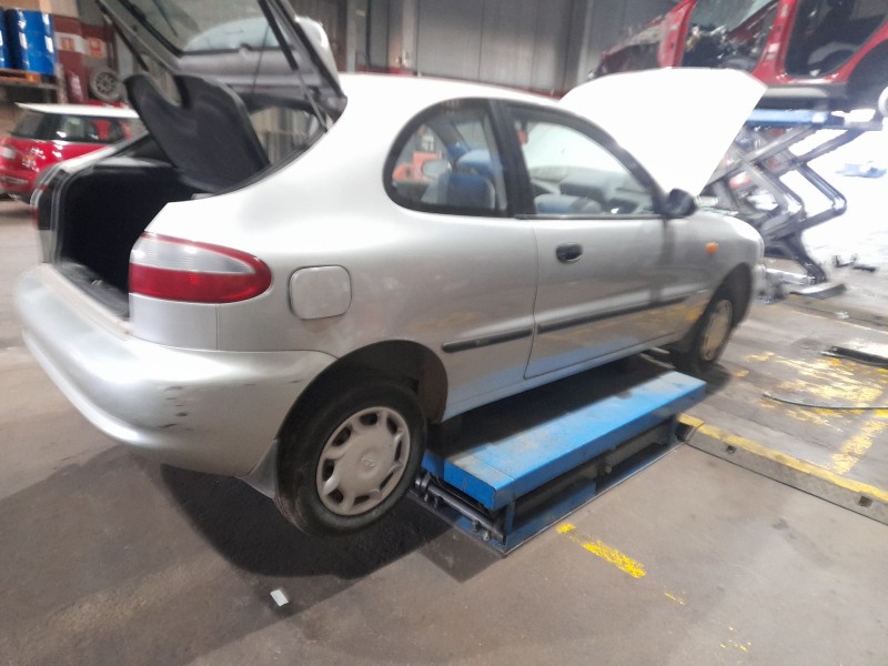 daewoo lanos (klat) del año 2000