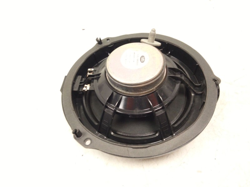 Recambio de altavoz para land rover evoque 2.0 td4 cat referencia OEM IAM JJ3218808AA  