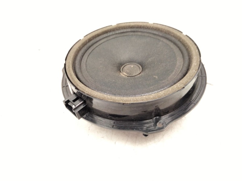 Recambio de altavoz para land rover evoque 2.0 td4 cat referencia OEM IAM JJ3218808AA  