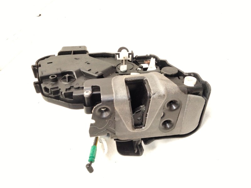 Recambio de cerradura puerta trasera derecha para land rover evoque 2.0 td4 cat referencia OEM IAM 7H5A26412AE  