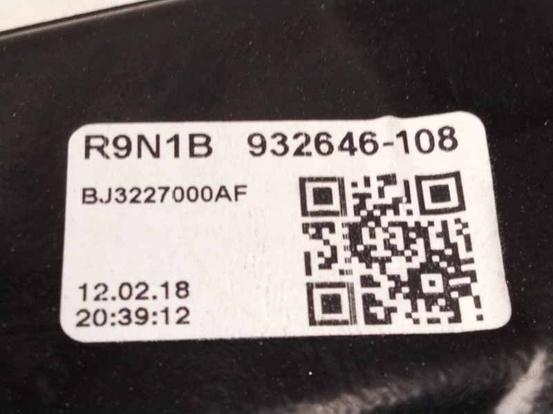 Recambio de elevalunas trasero derecho para land rover evoque 2.0 td4 cat referencia OEM IAM BJ3227000AF  