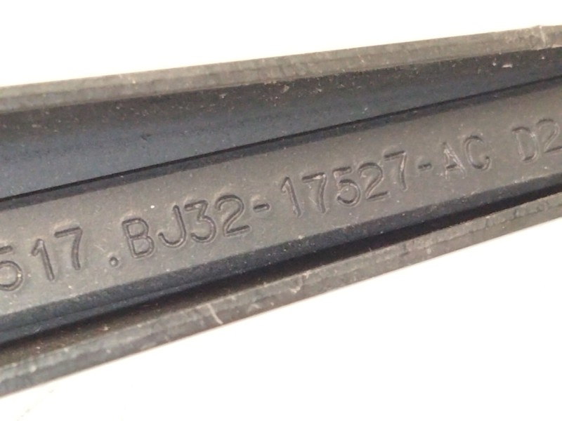 Recambio de brazo limpia delantero izquierdo para land rover evoque 2.0 td4 cat referencia OEM IAM BJ3217527AC  