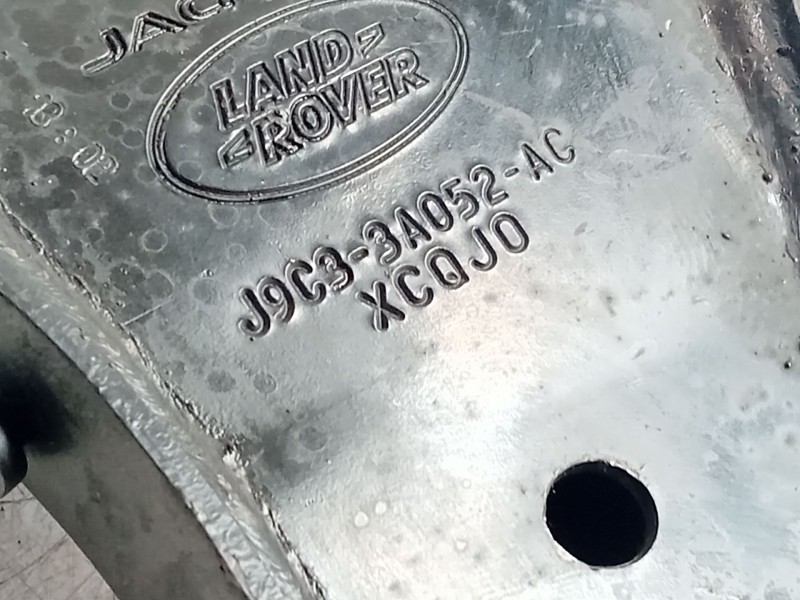 Recambio de brazo suspension inferior delantero derecho para land rover evoque 2.0 td4 cat referencia OEM IAM J9C33A052AC  