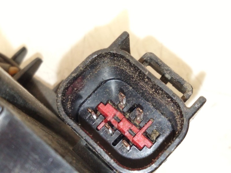 Recambio de piloto trasero derecho para land rover evoque 2.0 td4 cat referencia OEM IAM LR072648  