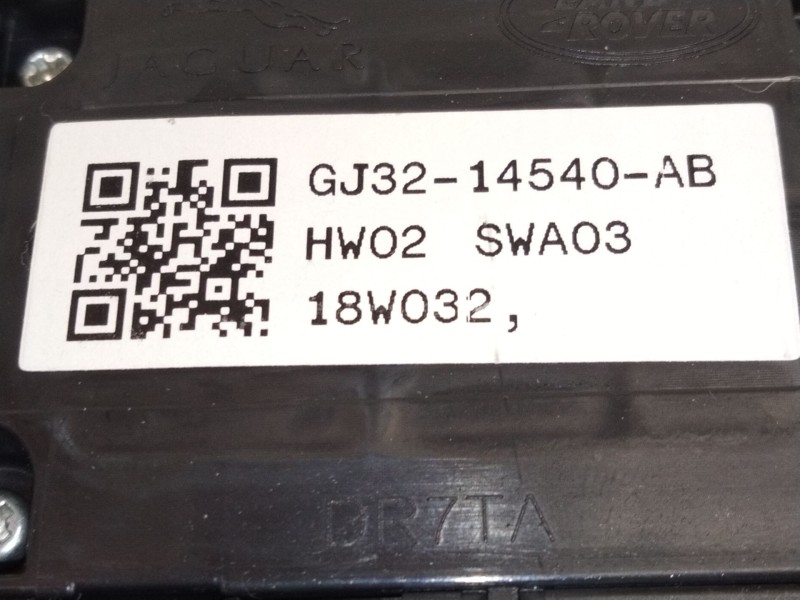 Recambio de mando elevalunas delantero izquierdo para land rover evoque 2.0 td4 cat referencia OEM IAM GJ3114540  