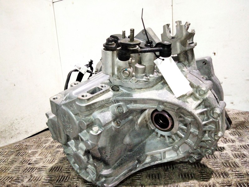 Recambio de caja cambios para hyundai tucson (tl, tle) 2.0 crdi referencia OEM IAM M6GF2  