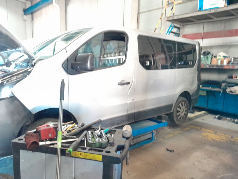 opel vivaro b furgón (x82) del año 2015