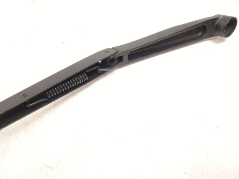 Recambio de brazo limpia delantero derecho para hyundai tucson (tl, tle) 2.0 crdi referencia OEM IAM W8772  