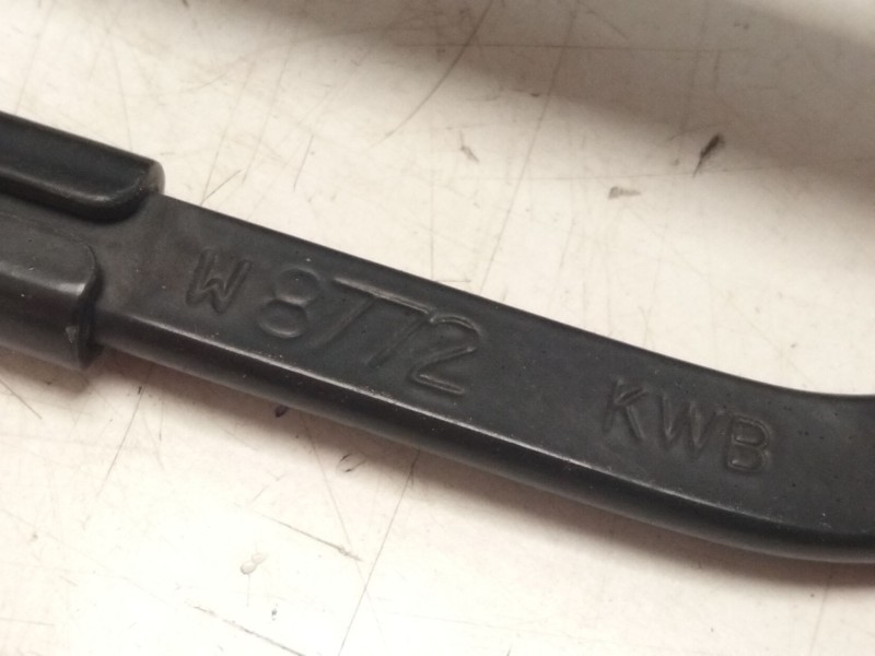 Recambio de brazo limpia delantero derecho para hyundai tucson (tl, tle) 2.0 crdi referencia OEM IAM W8772  