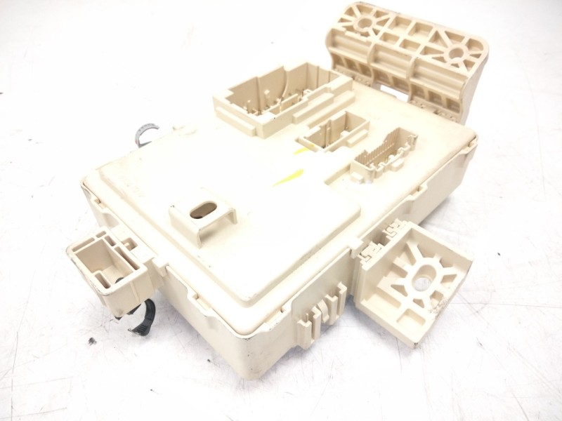 Recambio de caja reles para hyundai tucson (tl, tle) 2.0 crdi referencia OEM IAM   