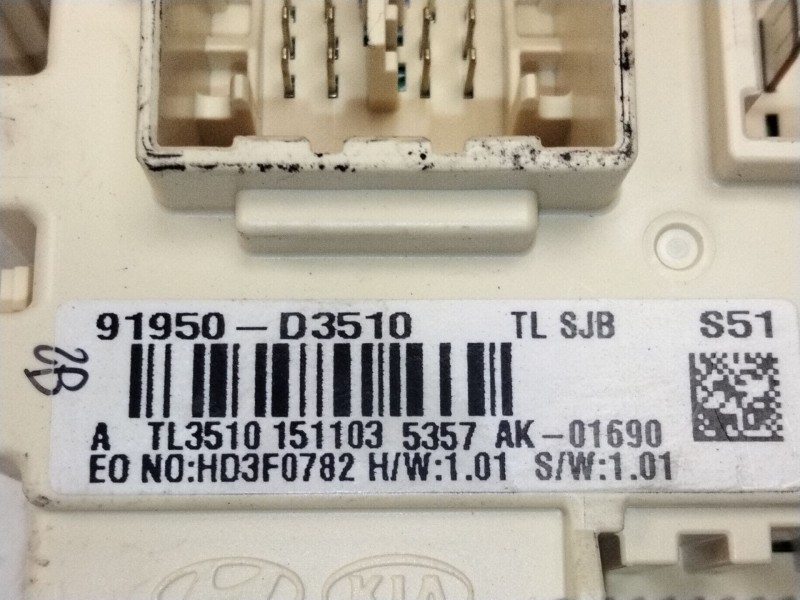 Recambio de caja reles para hyundai tucson (tl, tle) 2.0 crdi referencia OEM IAM 91950D3510  