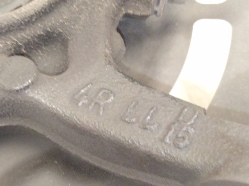 Recambio de mangueta delantera derecha para hyundai tucson (tl, tle) 2.0 crdi referencia OEM IAM   