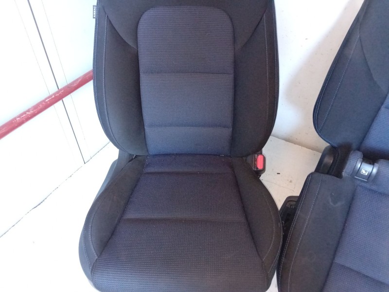 Recambio de juego asientos completo para hyundai tucson (tl, tle) 2.0 crdi referencia OEM IAM   