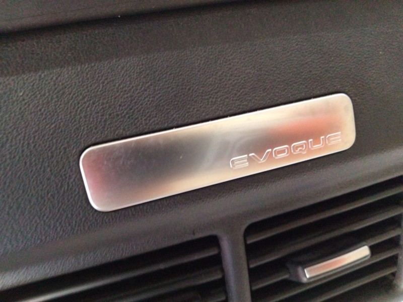 Recambio de consola central para land rover evoque 2.0 td4 cat referencia OEM IAM   