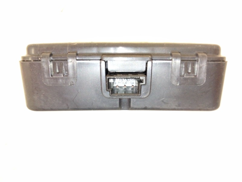 Recambio de amplificador antena para land rover evoque 2.0 td4 cat referencia OEM IAM FK7215K602BA  