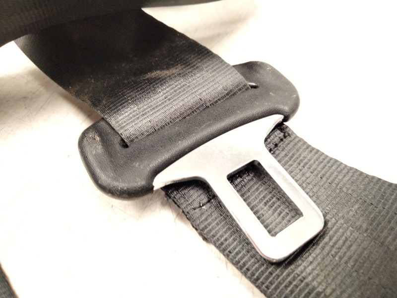 Recambio de cinturon seguridad trasero izquierdo para hyundai tucson (tl, tle) 2.0 crdi referencia OEM IAM 89810D7000  